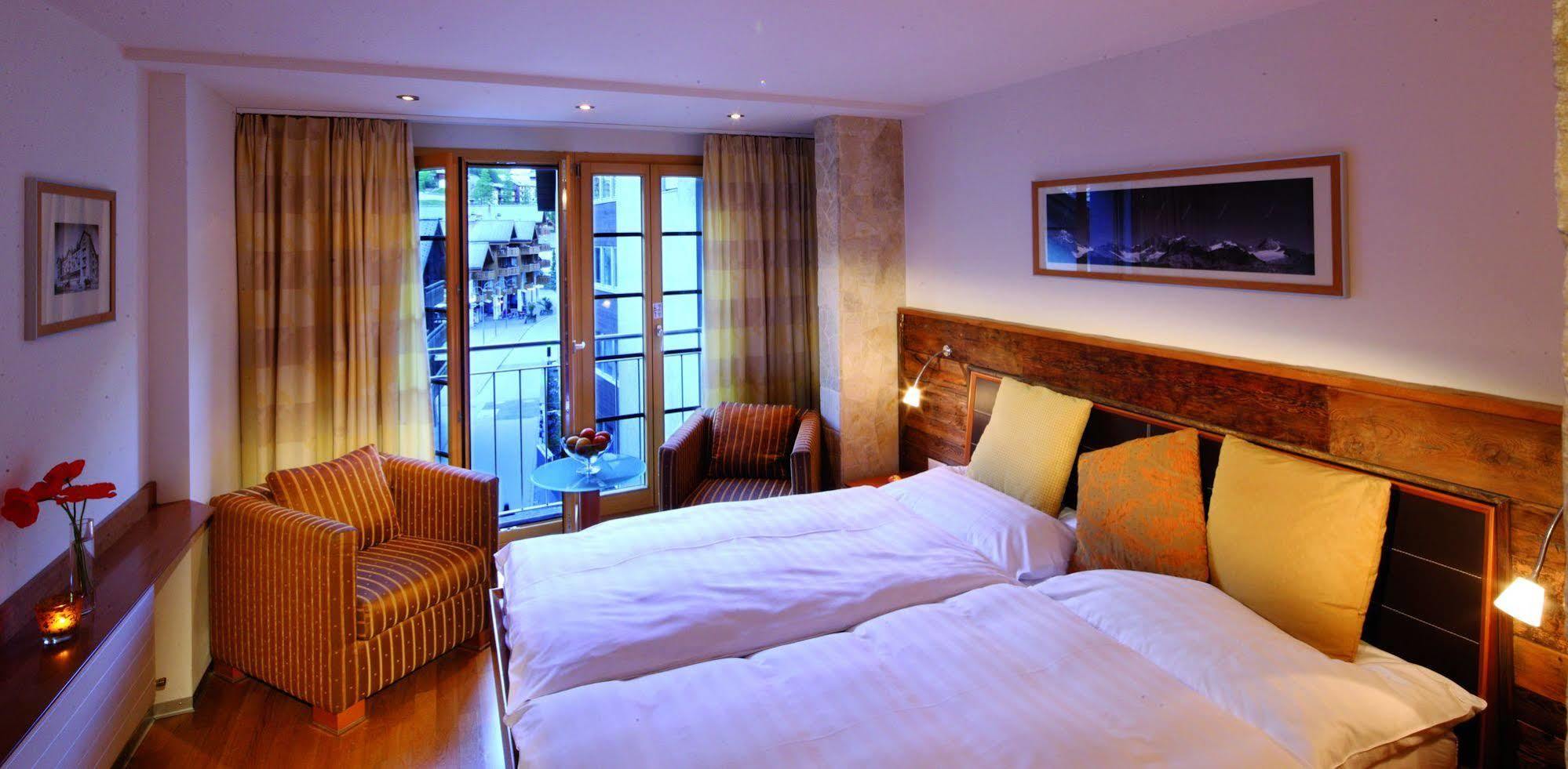 Hotel Pollux Zermatt Pokoj fotografie